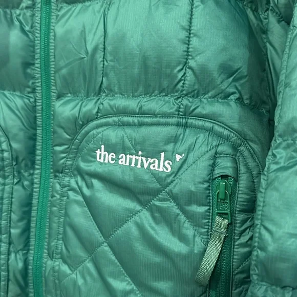 The Arrivals Women's Green Puffer Jacket - Picture 5 of 8